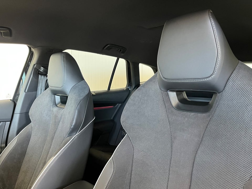 Skoda Enyaq 85x iV Sportline Maxx 5d