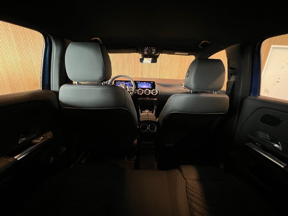 Mercedes EQA250+ Progressive Advance 5d