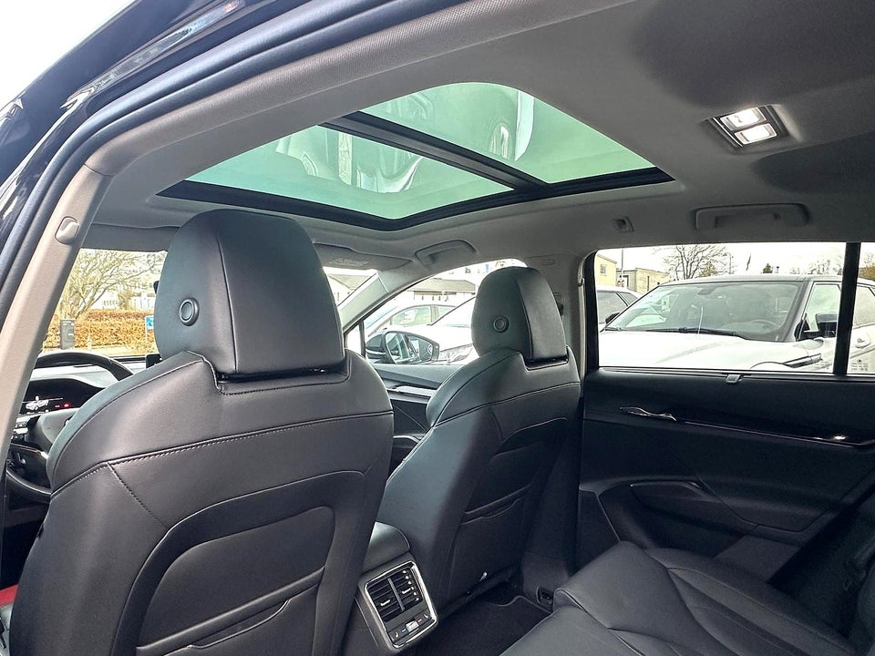Skoda Enyaq 80 iV Plus Suite 5d