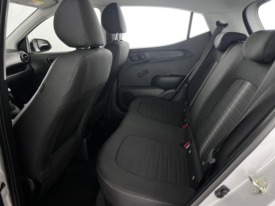 Hyundai i10 1,0 MPi Essential 5d