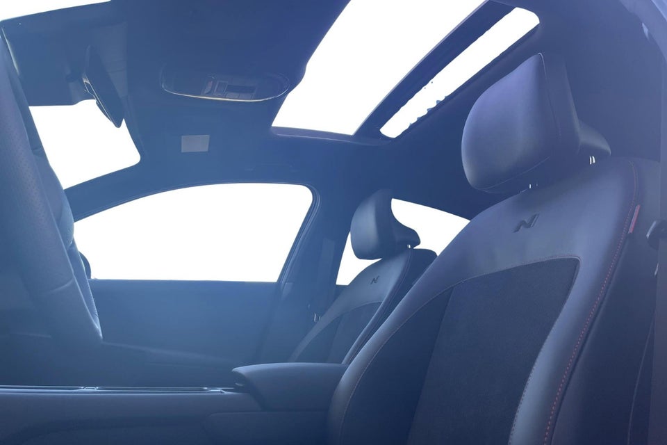 Hyundai Ioniq 6 84 N Line+ AWD 4d