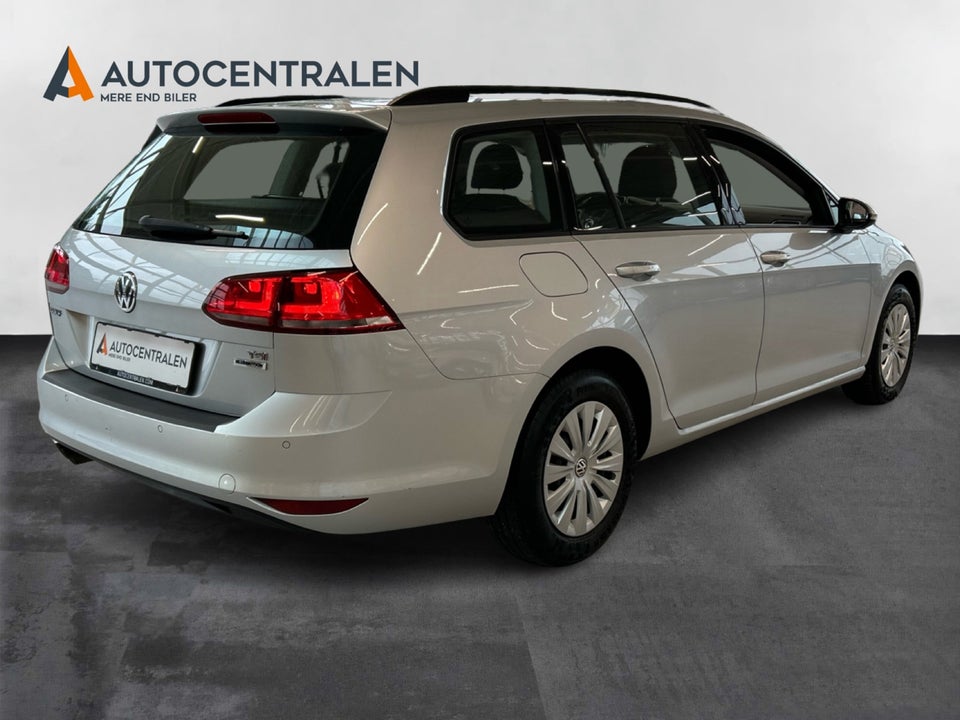 VW Golf VII 1,4 TSi 125 Trendline Variant 5d