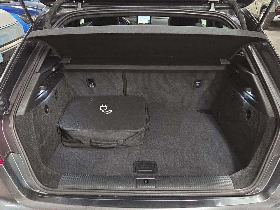 Audi A3 1,4 e-tron S-line Sportback S-tr. 5d