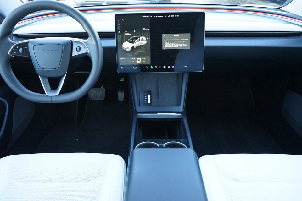 Tesla Model 3 RWD 4d