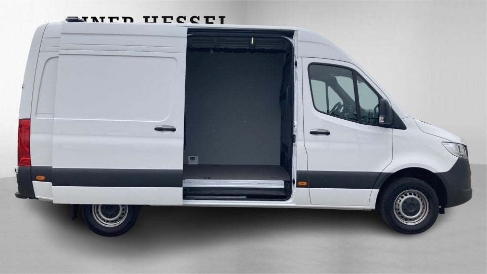Mercedes Sprinter 317 2,0 CDi A2 Kassevogn PRO aut. RWD