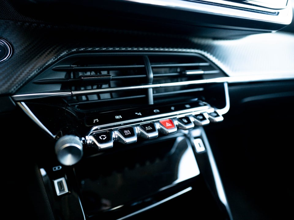 Peugeot e-2008 50 Allure 5d