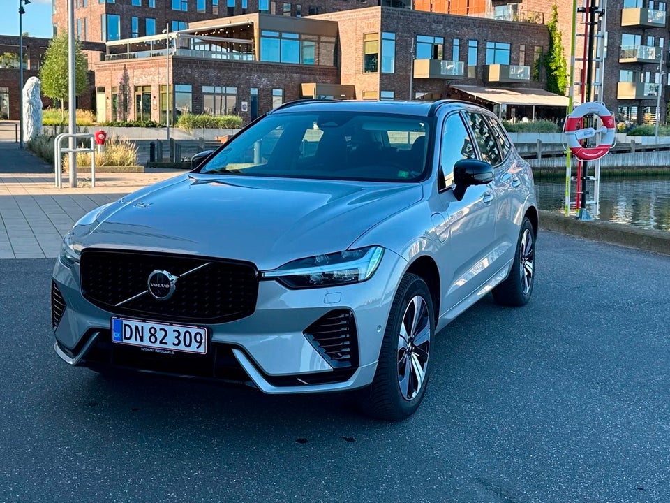 Volvo XC60 2,0 T8 ReCharge Plus Dark aut. AWD 5d