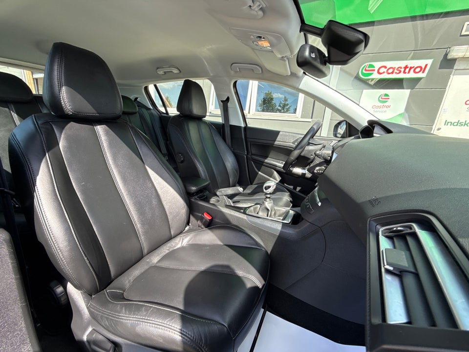 Peugeot 308 1,6 THP 125 Active 5d