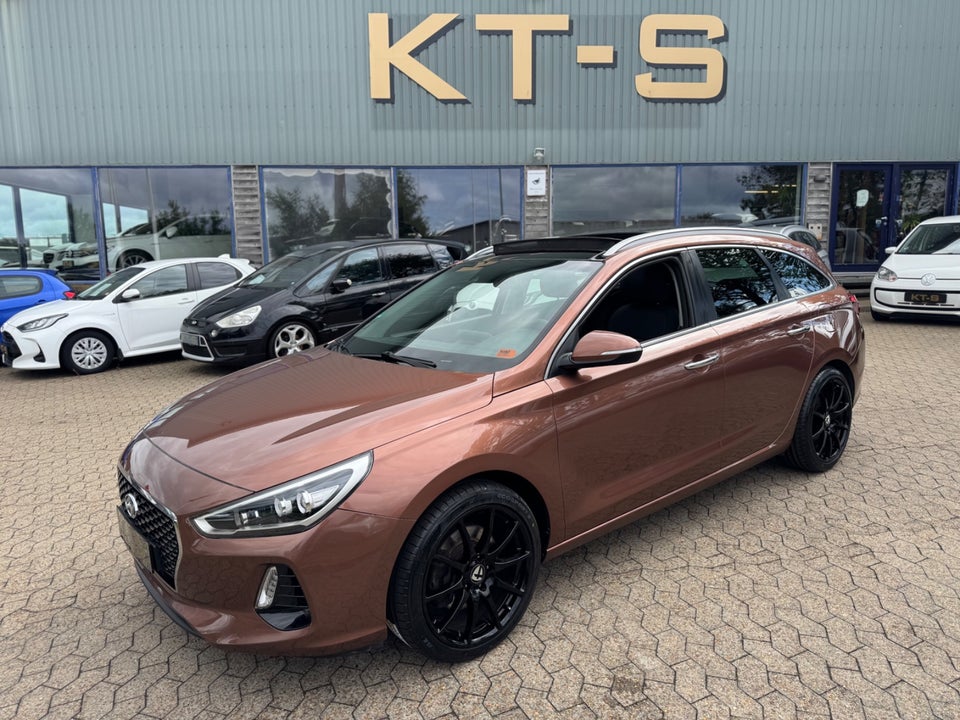 Hyundai i30 1,4 T-GDi Premium stc. DCT 5d