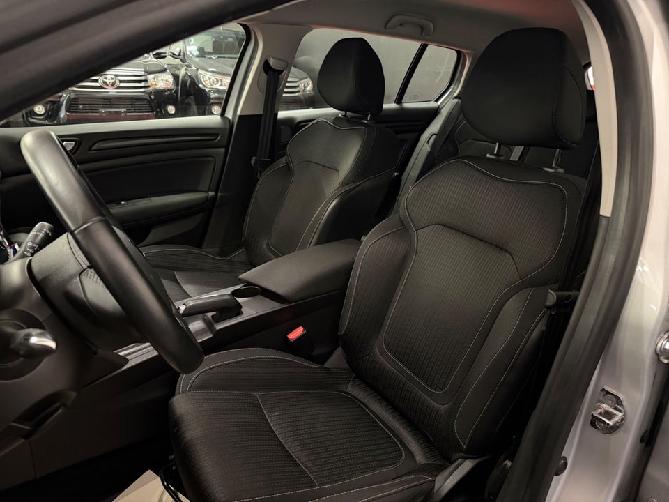 Renault Megane IV 1,2 TCe 100 Zen Sport Tourer 5d