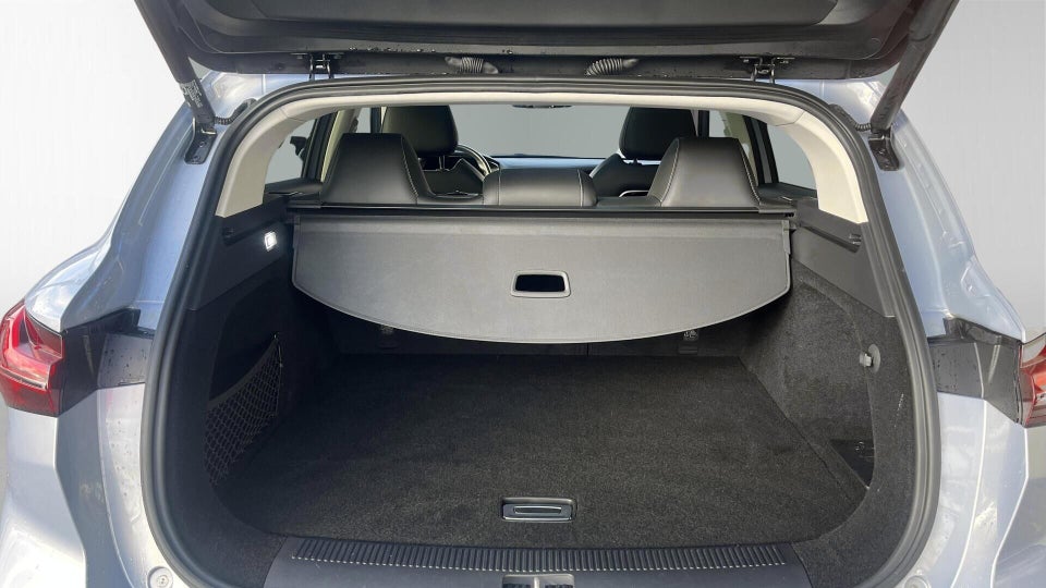 MG Marvel R Luxury 5d