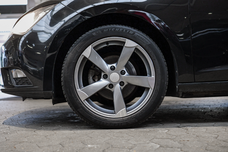 Seat Leon 1,6 TDi 105 Style DSG 5d