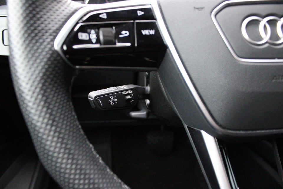 Audi e-tron 55 S-line quattro 5d