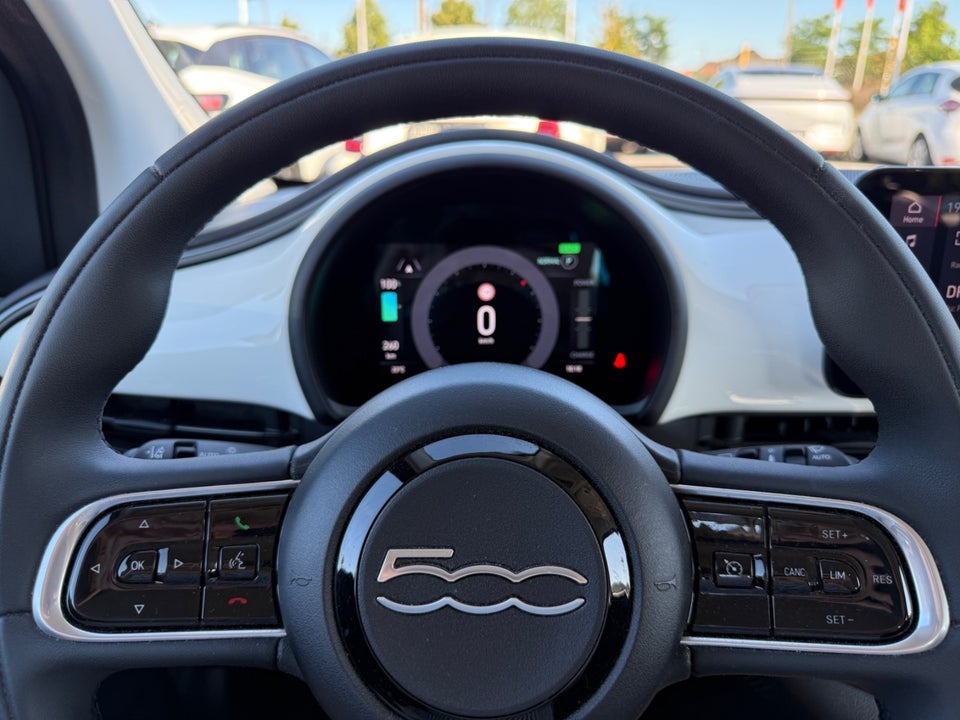 Fiat 500e 42 Icon 3d