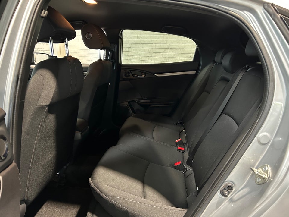 Honda Civic 1,5 VTEC Turbo Sport 5d
