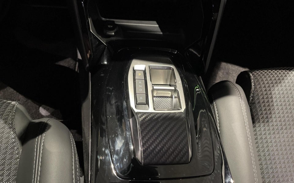 Peugeot e-208 50 GT 5d