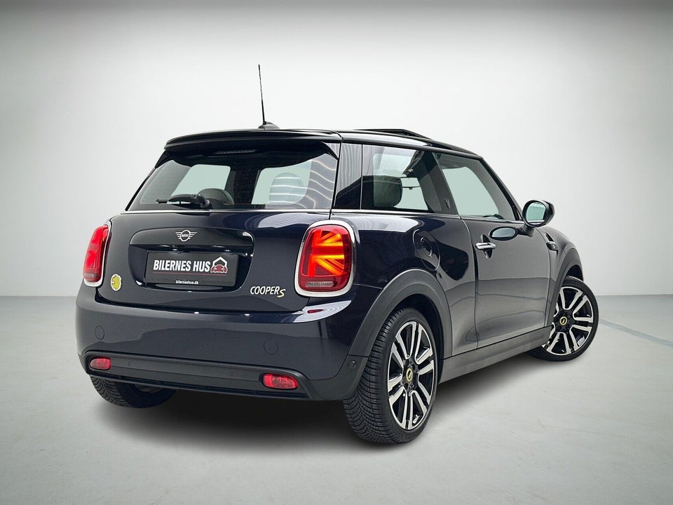 MINI Cooper SE Maximise 3d