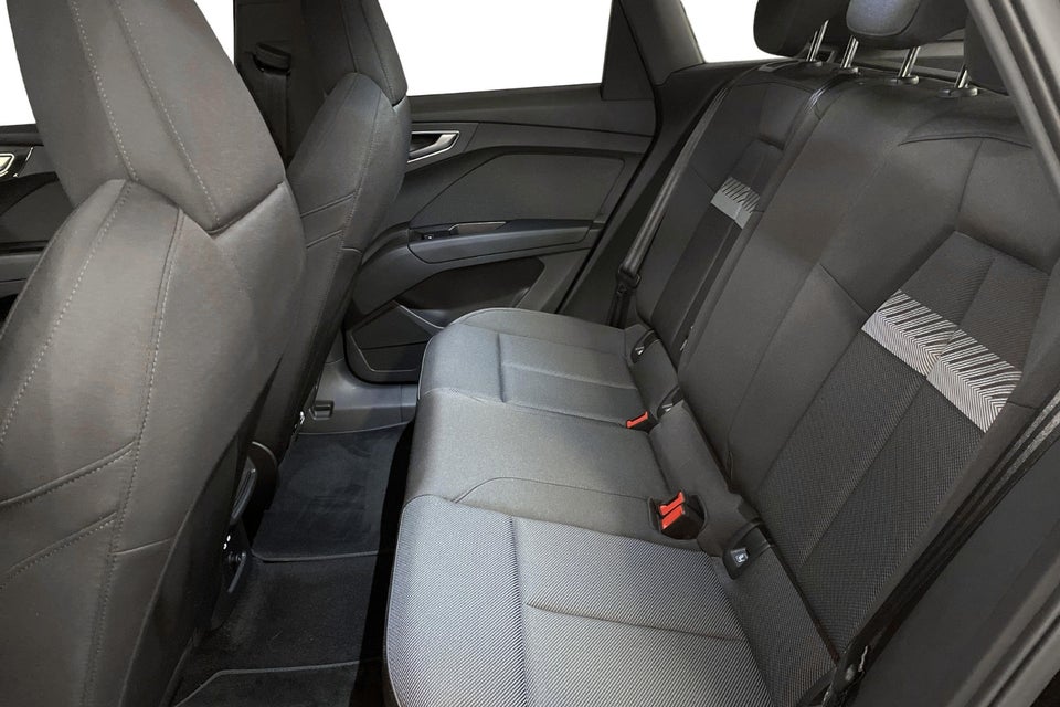 Audi Q4 e-tron 45 Progress 5d