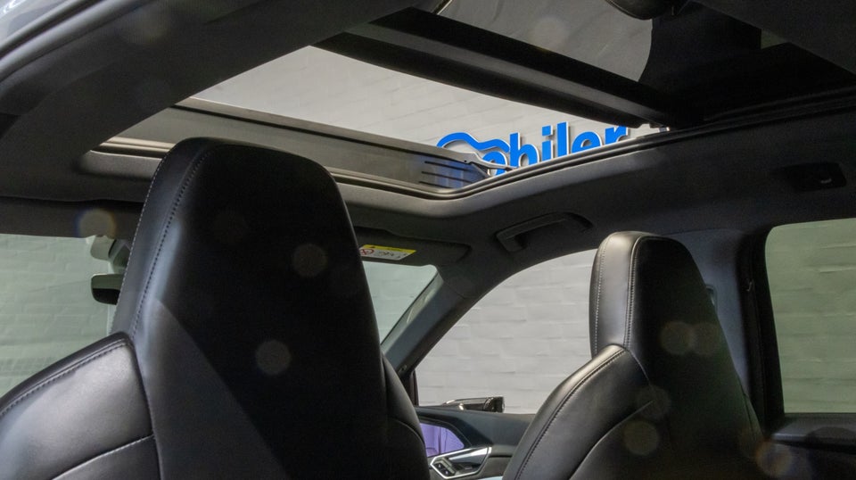 Audi e-tron 55 S-line quattro 5d