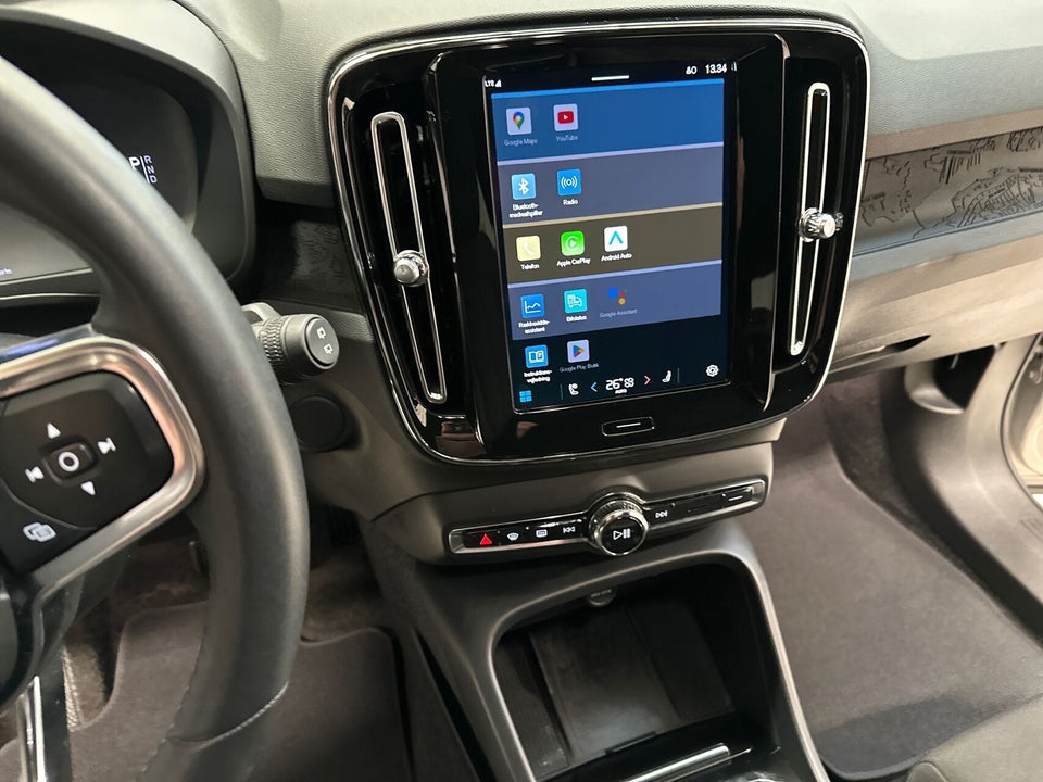 Volvo XC40 ReCharge Extended Range Plus 5d