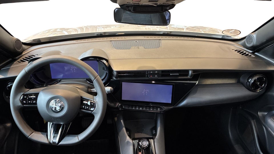 Alfa Romeo Junior Elettrica Core 5d