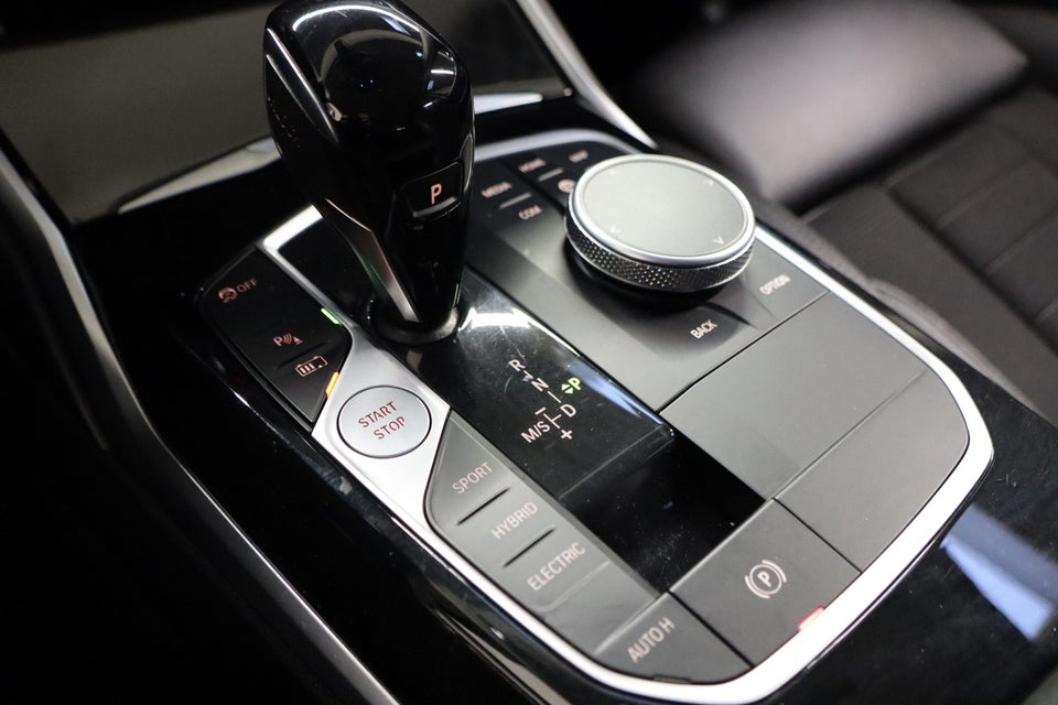 BMW 330e 2,0 Touring Sport Line aut. 5d