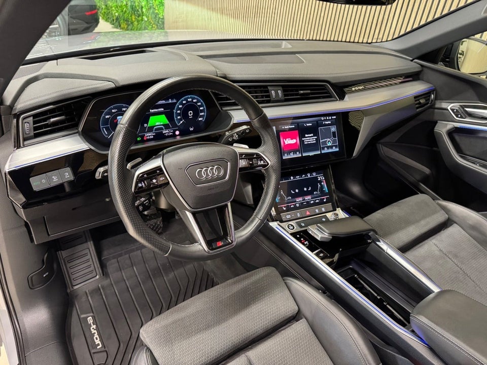 Audi e-tron 55 S-line quattro 5d