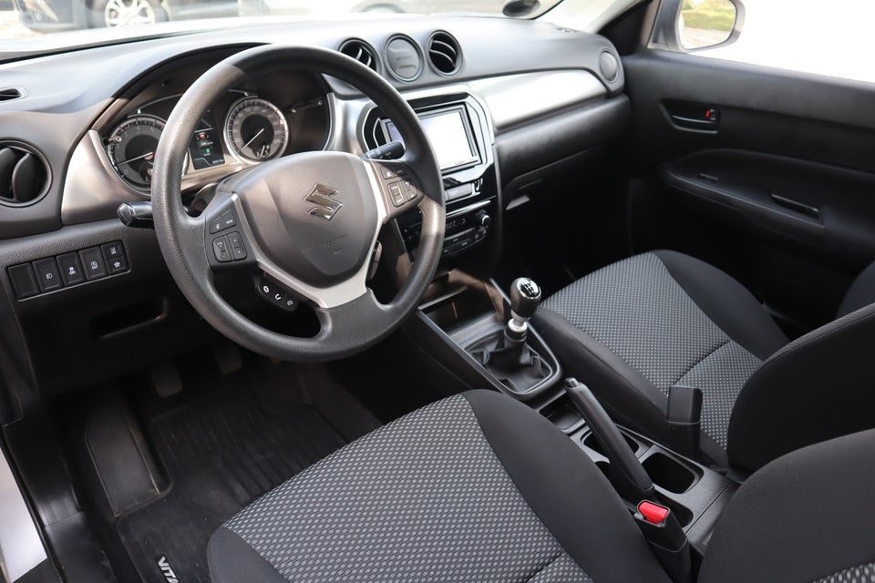 Suzuki Vitara 1,4 mHybrid Touch 5d