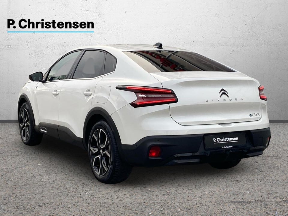 Citroën ë-C4 X 50 Shine 4d