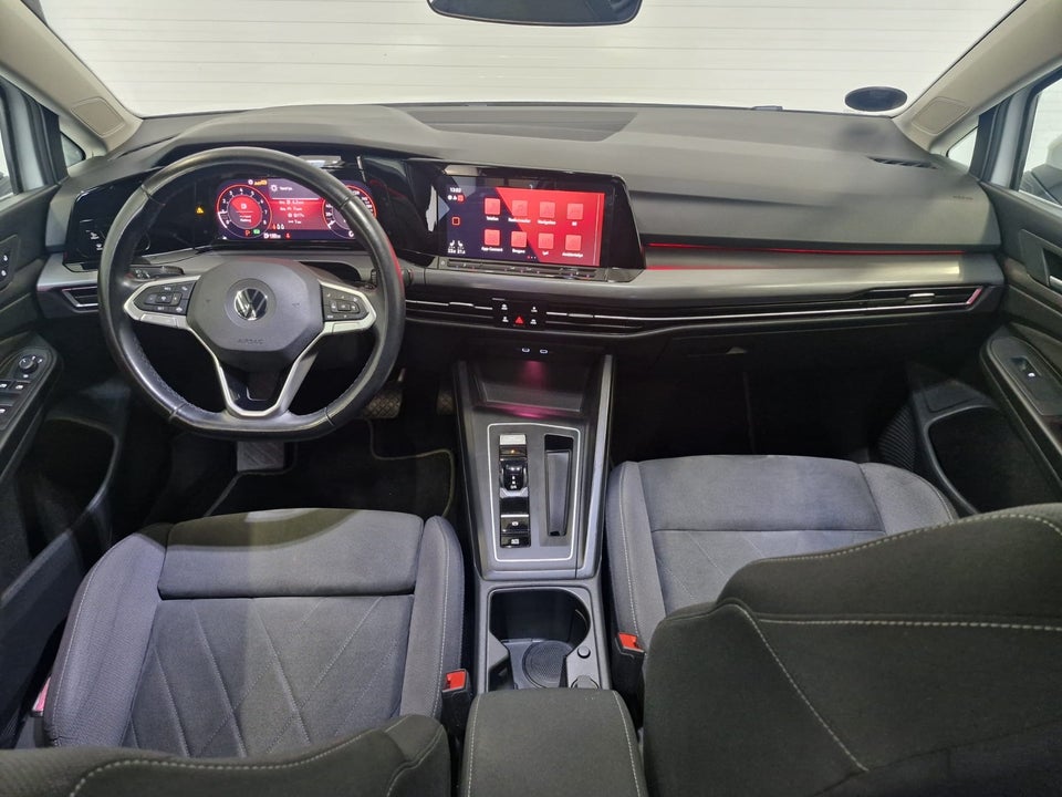 VW Golf VIII 1,5 eTSi 150 Style DSG 5d