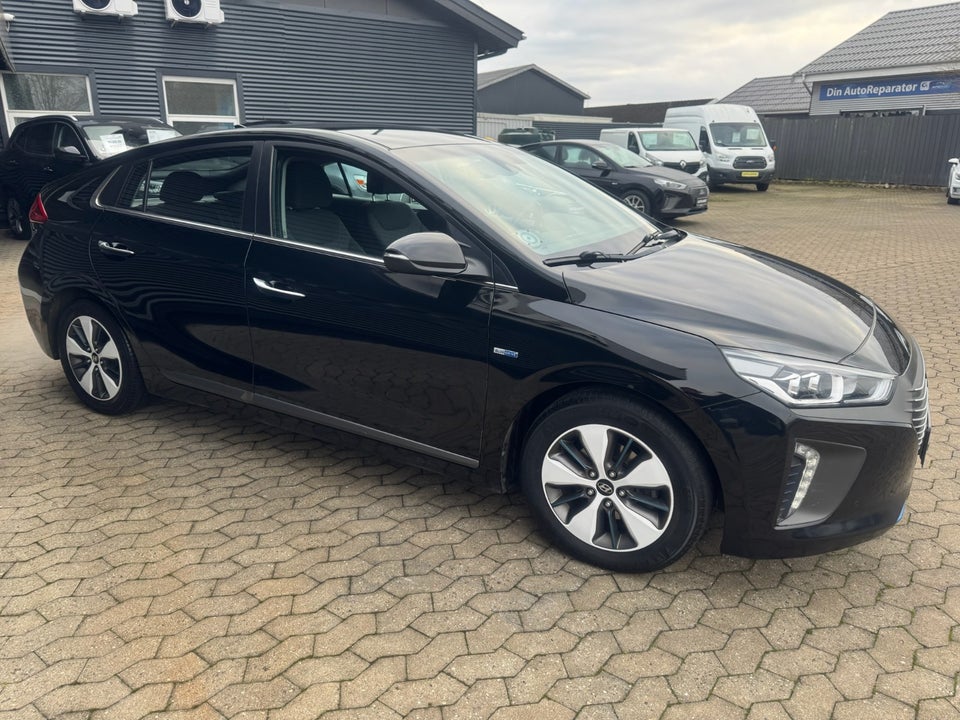 Hyundai Ioniq 1,6 PHEV Premium DCT 5d