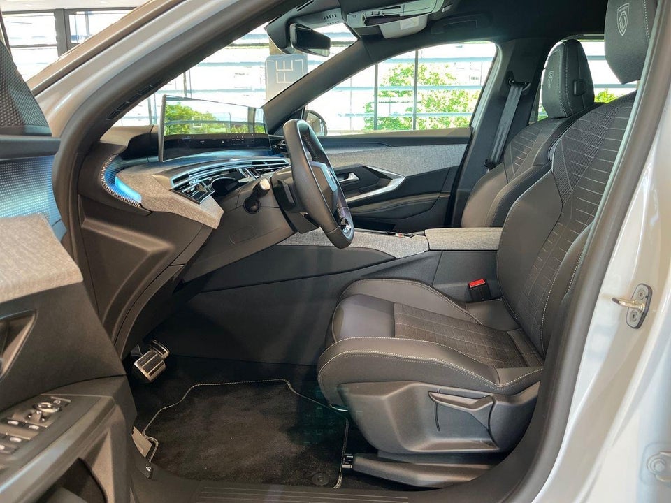 Peugeot e-5008 77 GT Pack 7prs 5d
