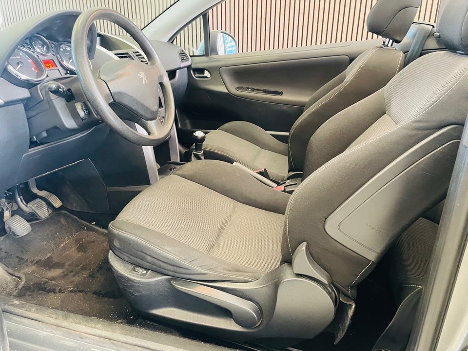 Peugeot 207 1,6 HDi CC 2d