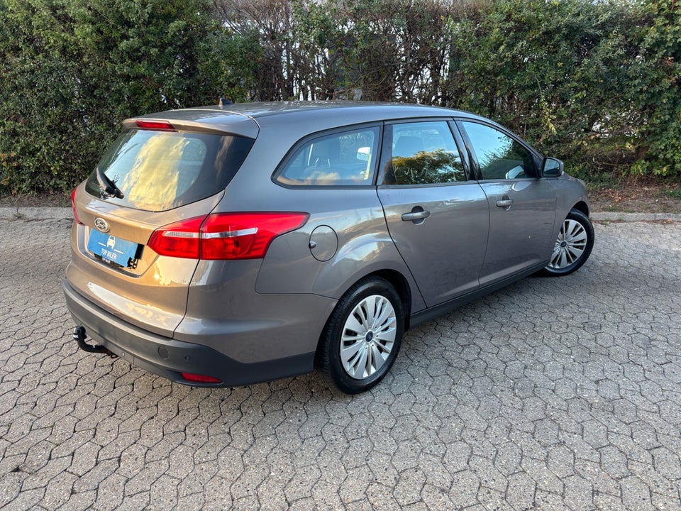 Ford Focus 1,0 SCTi 100 Titanium stc. 5d