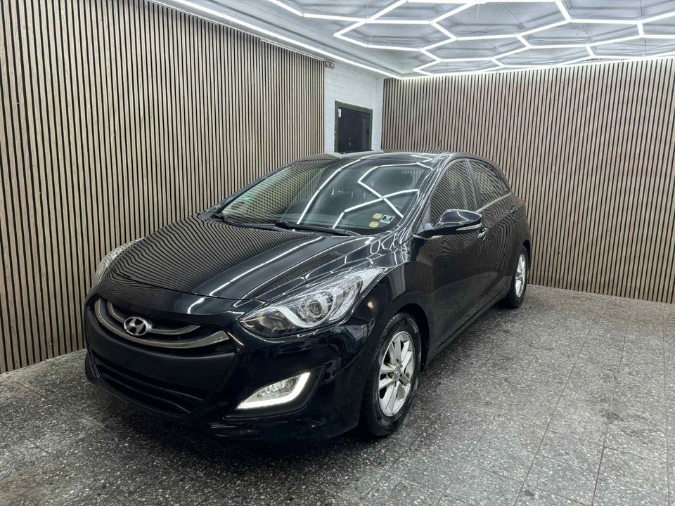 Hyundai i30 1,6 CRDi 128 Style aut. 5d