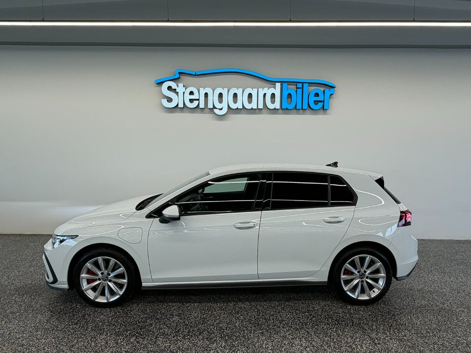 VW Golf VIII 1,4 GTE DSG 5d