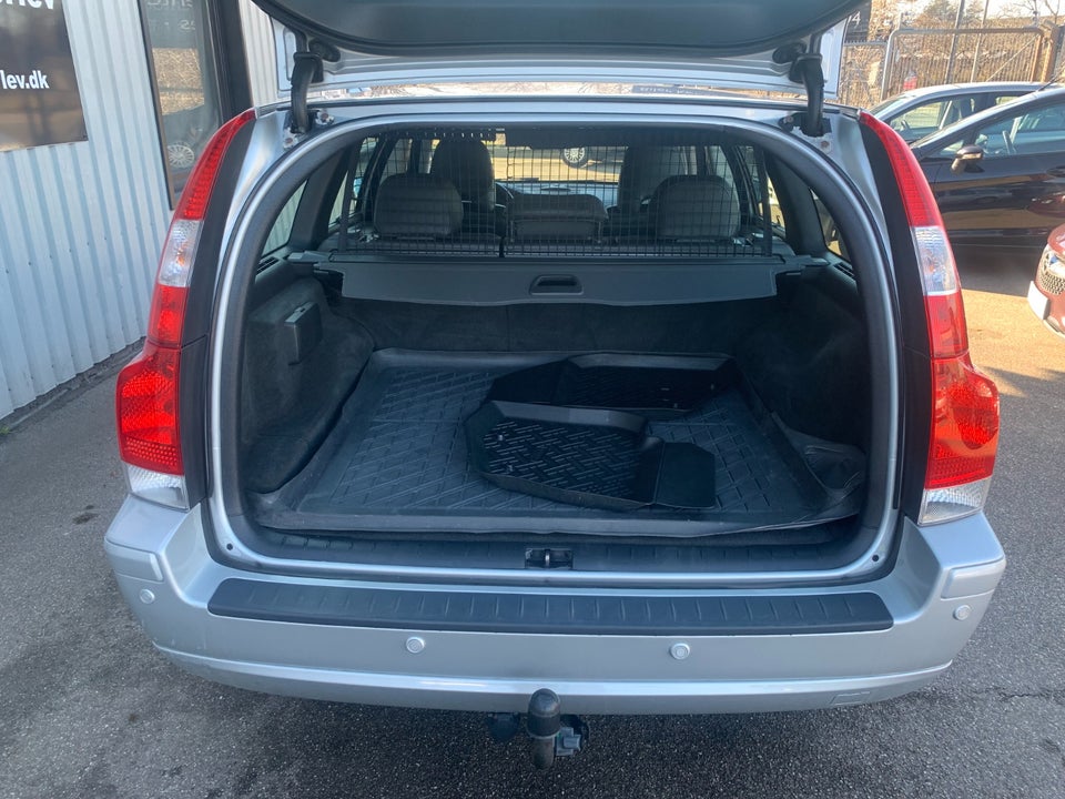 Volvo V70 2,4 140 5d