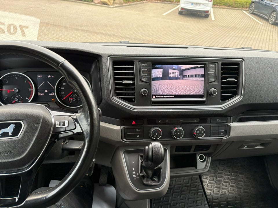 MAN TGE 2,0 3.180 L4 Box m/lift aut. FWD