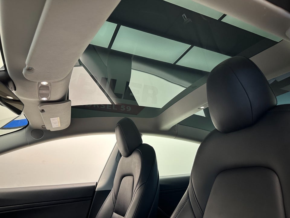 Tesla Model 3 Standard Range+ RWD 4d