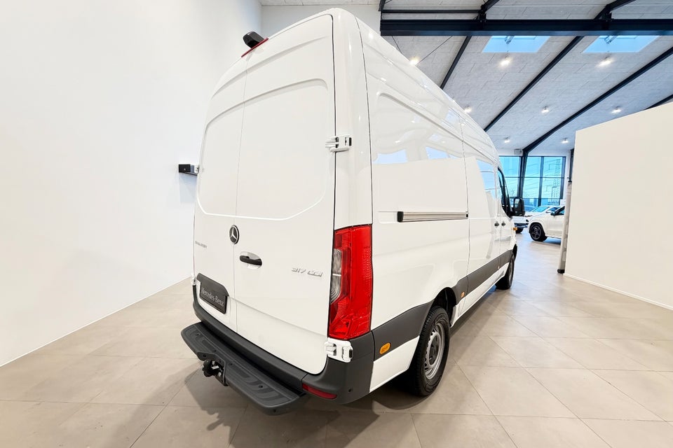 Mercedes Sprinter 317 2,0 CDi A2 Kassevogn aut. RWD