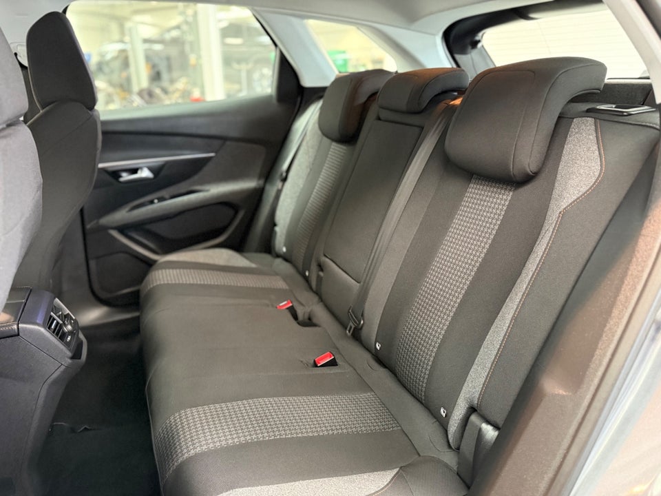 Peugeot 3008 1,2 PureTech 130 Strike 5d