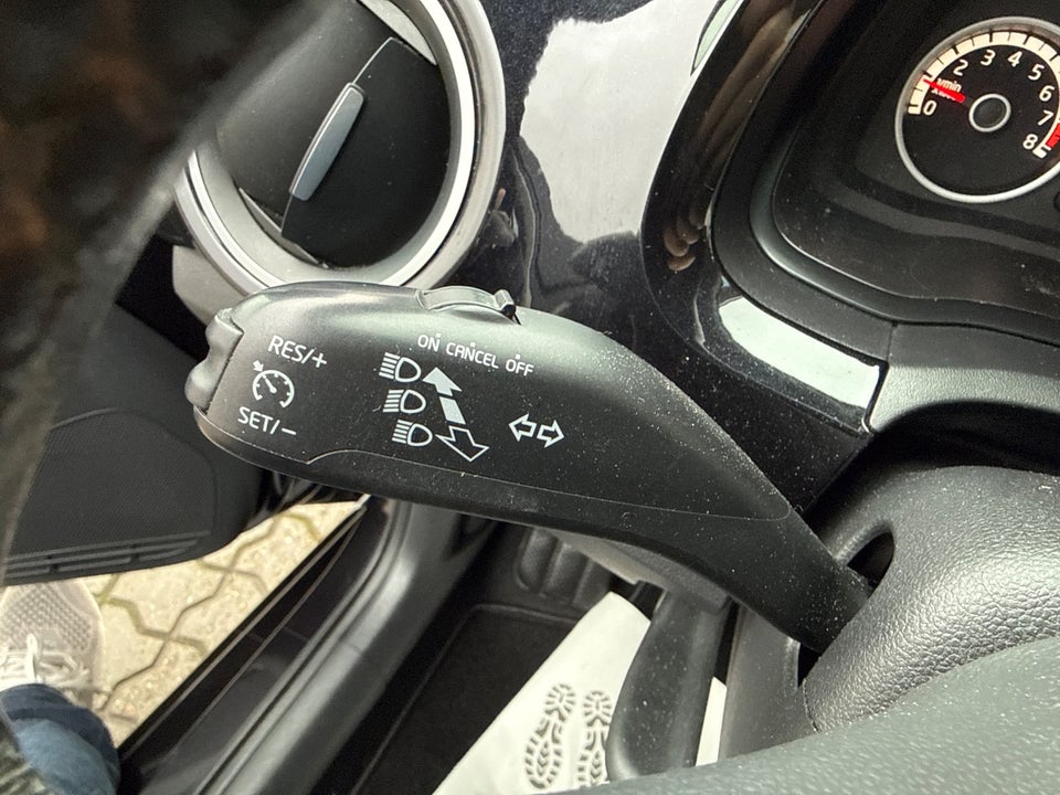 VW Up! 1,0 75 High Up! BMT 5d