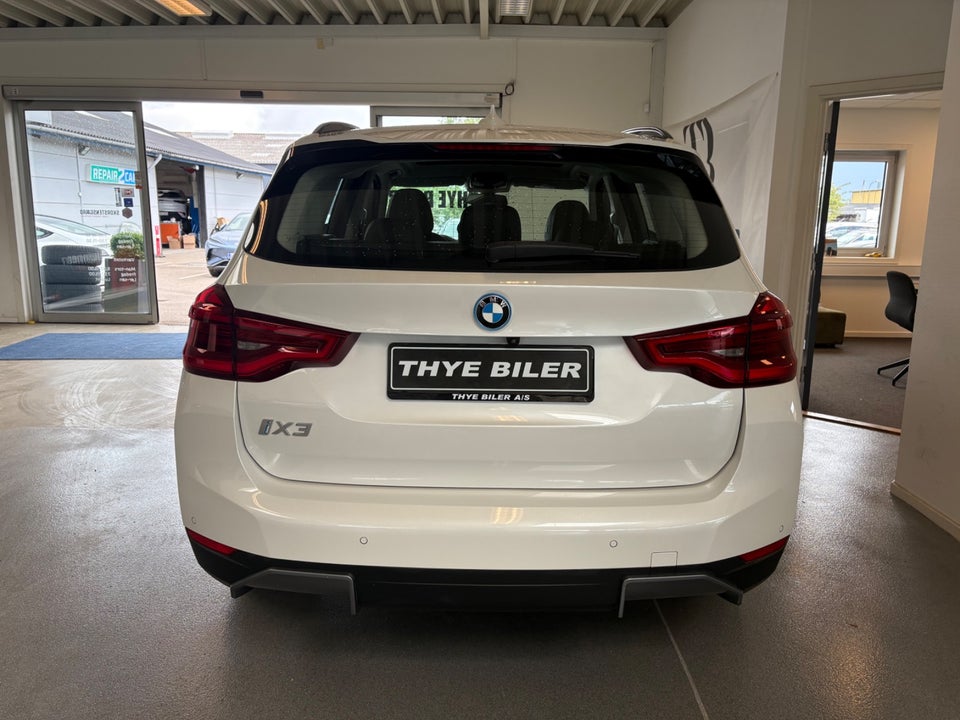 BMW iX3 Charged 5d