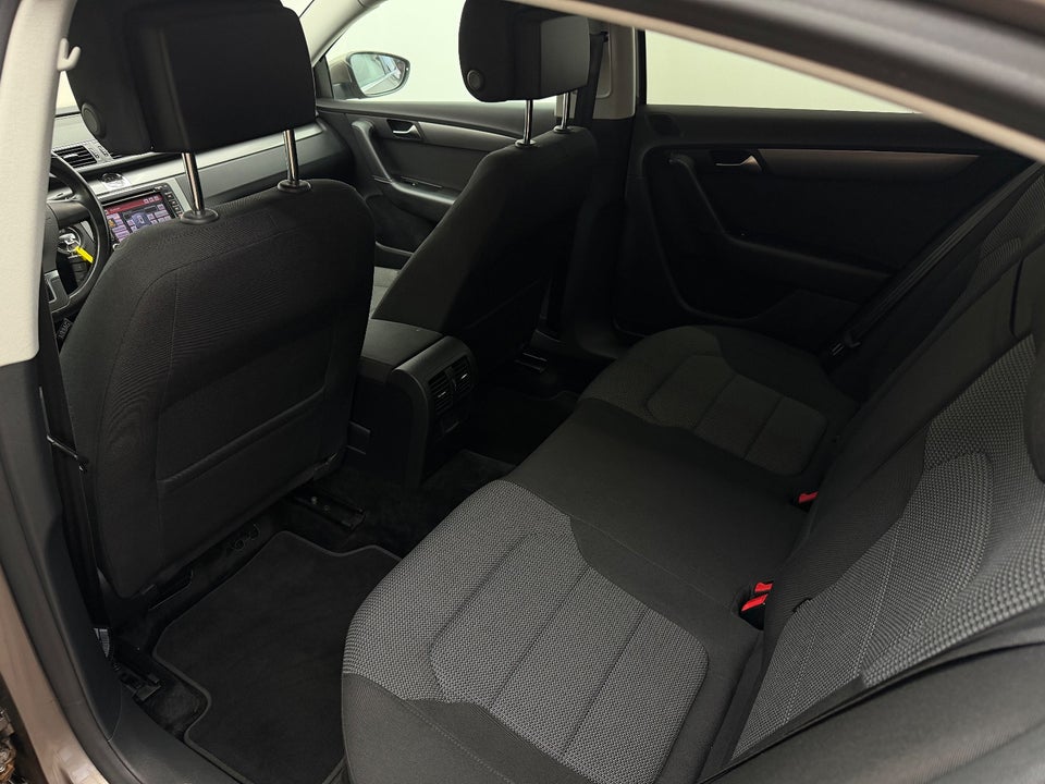 VW Passat 1,8 TSi 160 Comfortline DSG 4d