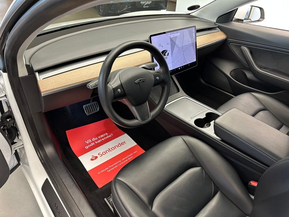 Tesla Model 3 Long Range AWD 4d