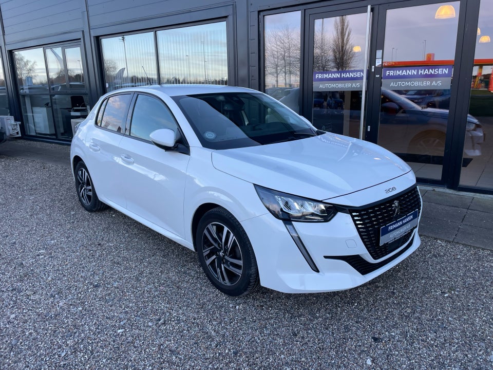 Peugeot 208 1,2 PureTech 100 Selection Tech 5d