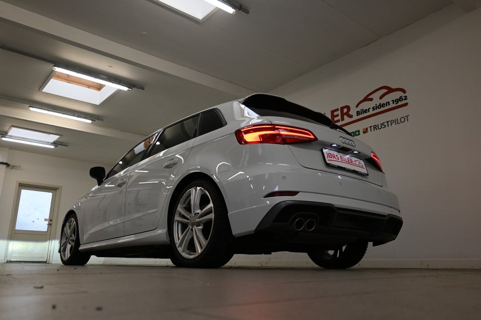 Audi A3 35 TFSi S-line Sportback S-tr. 5d