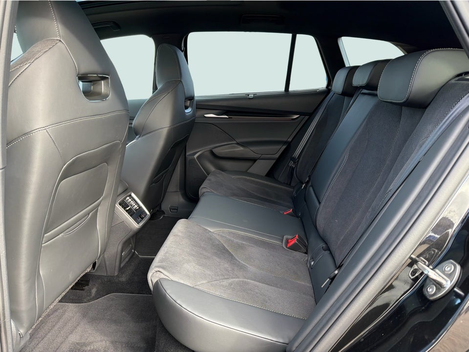 Skoda Enyaq 85 iV Sportline Advanced 5d