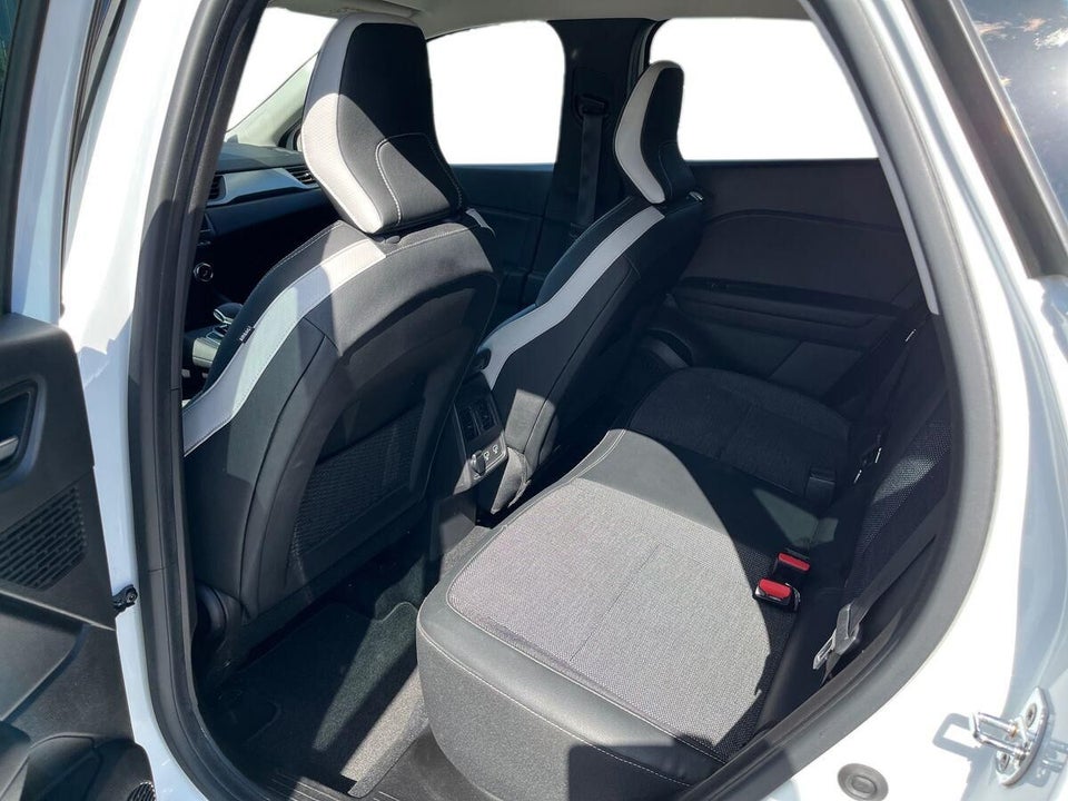 Renault Captur 1,6 E-Tech Intens 5d