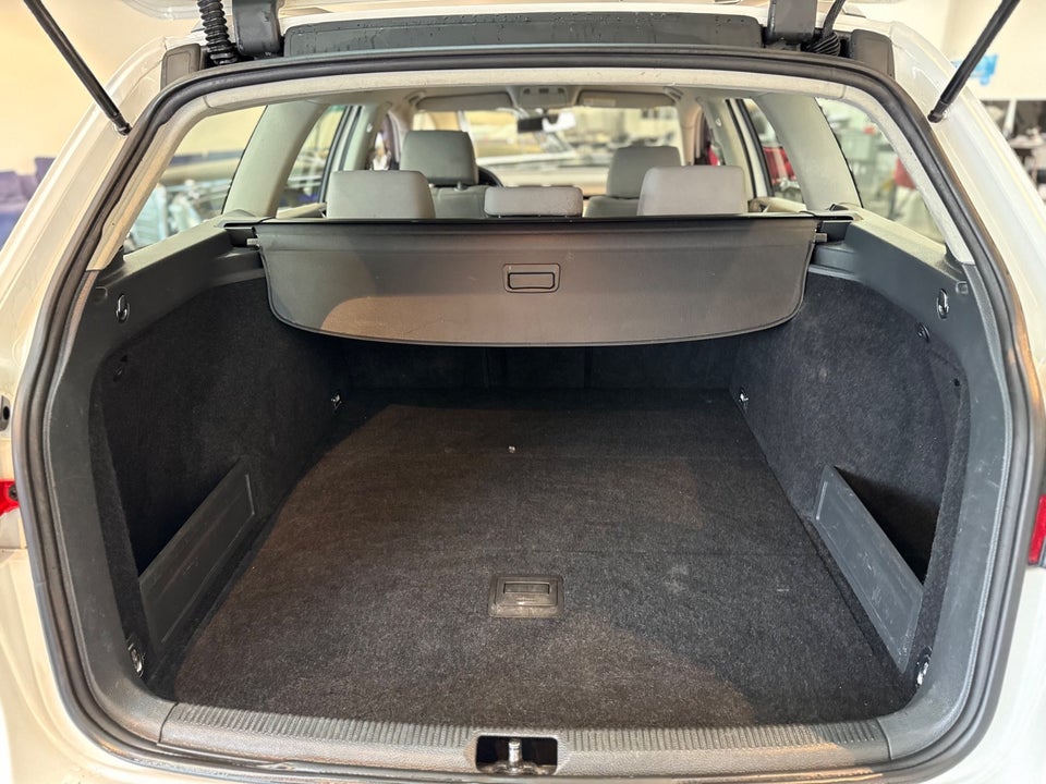 VW Passat 2,0 FSi Comfortline 4d